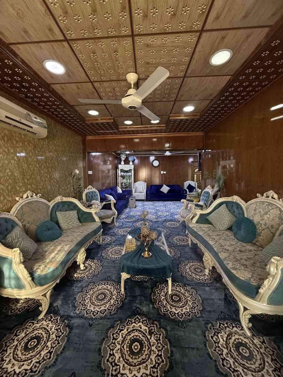 دار للبيع الموصل حي المصارف خلف ارشد الزيباري مساحه 200 متر 
طابقين 3 غرف وهول واستقبال وكراج 
بيع او معارض مع بيت 300 متر 
سعر 325 مليون وبي مجال 

للإستفسار مراجعة المكتب او الاتصال على الأرقام التالية   عمار العبيدي   
***********
*********** واتساب
  ايمن   
 ‏‪0750 214 4093‬‏    ‏
‏‪0775 630 2993‬‏ واتساب
   اوس 
‏ ‭0770 287 3744
‏  ‬ ‭0750 219 5078‬    
ابو سند 
‭0 775 714 2899‬
عنوان المكتب حي النور سايدين دانية ماركت مقابل افران الرائد
