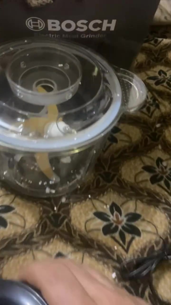صباح الخير يوجد الدينا جهازه منزليه كهرباىبيه العنوان السده الهنديه حي البكر مجاور أسواق ابو عباس هاتف ***********
