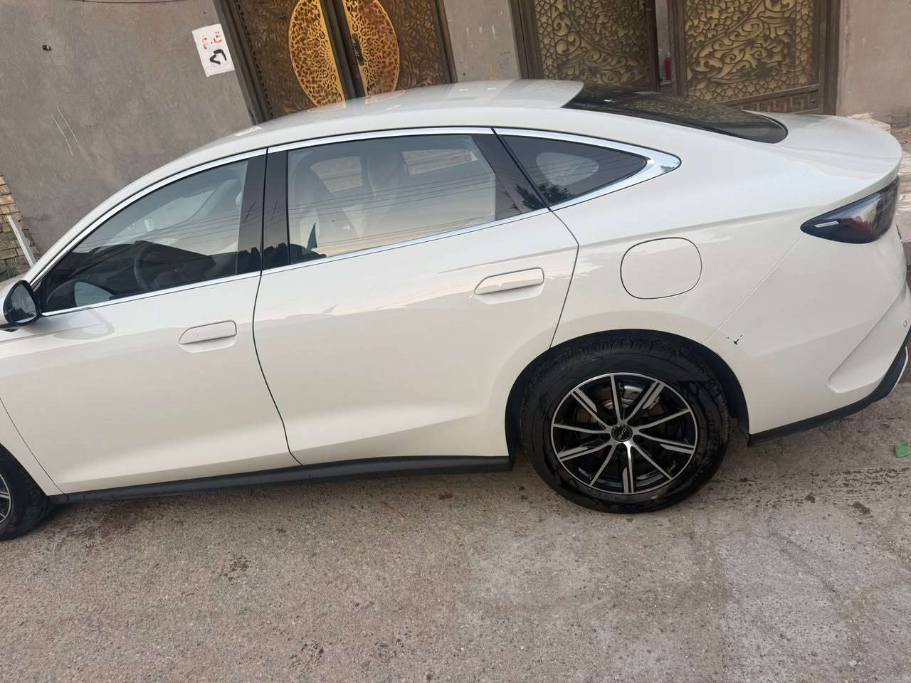 Byd seal 6   2025 للبيع
مرقم بغداد ماشية ١١ الف بيهه ضرر خفيف ما مصلح بالجاملغ الامامي وبيهه شخط بالجاملغ الخلفي مثل ما موضح بالصور 
السيارة فول بدون فتحة تحويل مباشر
 السعر ١٦٥ ورقة 

***********
