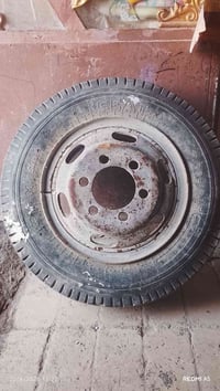 سبير مال داينه للبيع مكان بغداد سعر نتصل على رقم  07759711134