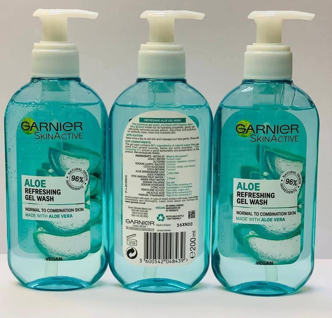 ٤ انواع من غسول 
غارني الاصلي الفرنسي 
C 
هاليلوريك اسيد 
بالصبار 
خاص للحبوب بالسليك اسيد 

#غسولات الغارني.        سعر القطعة 8 الف 
فيتامين c
نيساميد 
الصبار
يفيد بشرة 
مختلط 
دهني 
اعتيادية 

#غسول غارنيه الاصلي 
بالنيسينمايد 
و ال BHA
صمم خصيصًا لمكافحة الدهون 
حيقضي على الحبوب والدهون ويوازن الزيوت بالبشره وايضاً يقلص المسام 
ويكافح البكتريا ويقلل من ظهور البثور والحبوب مناسب للبشره الدهنيه والمختلطه وحتى الحساسة 
#الحجم 200 مل 
الالماني الأصلي منظف بفيتامين سي من غارنييه 😍
الجل منظف البشرة الأكثر مبيعاً  👌👌

😍جل منظف لبشرة الوجه يعمل بشكل جيد للبشرة الباهتة والمتضررة والجافة. 
😍المنتج له خصائص منعشة ، مطهرة ومرطبة. 
👍ينظف الجل بشكل فعال البشرة من الدهون والشوائب وبقايا المكياج ، ويوفر الانتعاش. 
👍المنتج غني بفيتامين C ، الذي يوحد اللون ويضيف لمعانًا.
🤩يضيء ويرطب بشرتك أثناء التنظيف! جل غسول الوجه بفيتامين سي من غارنييه المخصب بفيتامين C المستقر ومستخلص الليمون يزيل الشوائب بشكل فعال بينما يوحد لون البشرة. 
🌿التركيبة النباتية مثالية للعناية اليومية بالبشرة المتعبة والباهتة.

السعه :  ٢٠٠ مل

تتوفر خدمة توصيل لكافة المحافظات


**إذا كنت صاحب هذا الإعلان وتريد حذفه لأي سبب، رجاءا أرسل رسالة إلى الدعم الفني**