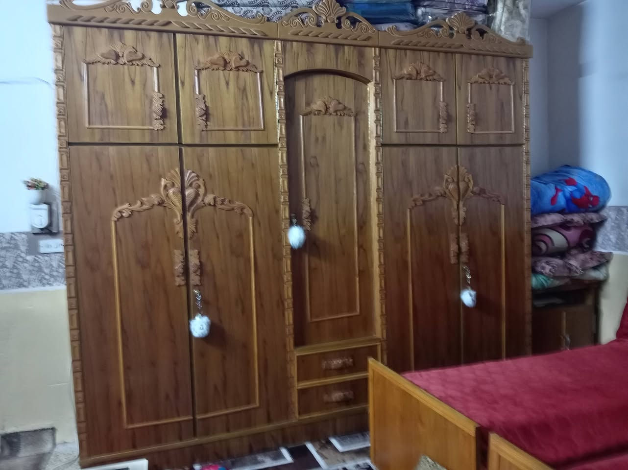 السلام عليكم
#مكلف_بلنشر
ثلاث تخوتة وقنصور حيل انضاف سعر القنصور 650 وبي مجال والتخوتة سعرهم 350 وبيهم مجال
رقم الموبايل :***********
