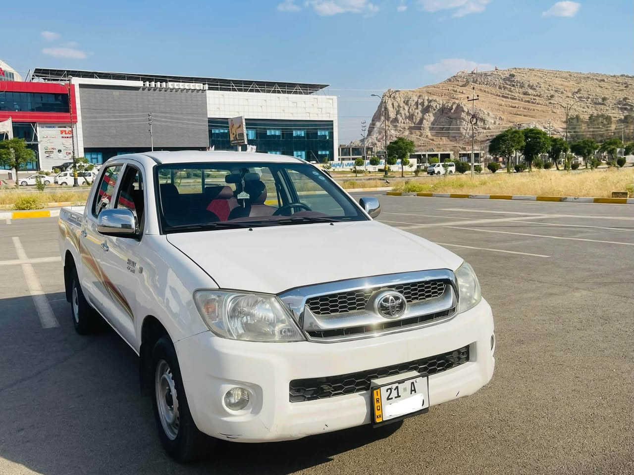 مەرزیە ٢٠١١ پارچە رەش لەسەر ساخی بێ لێدران ١٨٠ هەزار رۆشتوە باناوی خۆمانە گێرو مەکینە بەشەرت نوقستانی نیە 

*********** رانية, السليمانية

