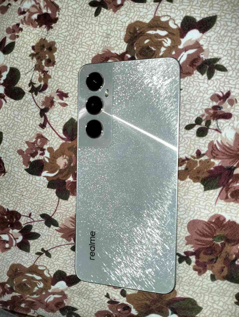 السلام عليكم
 جهاز  realme c65 للبيع
ذاكرة 256 
تلفون بعده جديد مصار شهر مشتري مبيه اي عيب ولا مبدل شي بيه وياه شاحنته الاصليه بس كارتون ماكو 
سعر 150


**إذا كنت صاحب هذا الإعلان وتريد حذفه لأي سبب، رجاءا أرسل رسالة إلى الدعم الفني**