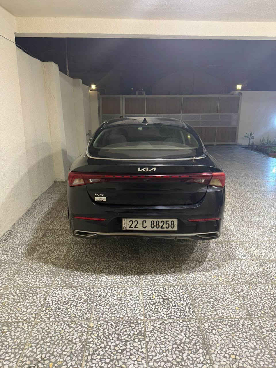 السلام عليكم 
كيا K5 
موديل 2022 
محرك 2000 توربو 
بصمه وحساس ورادار
ماشيه 69 ميل 
رقم اربيل تحويل مباشر 
مكانها بغداد الاعظميه 
*********** بغداد, العراق
