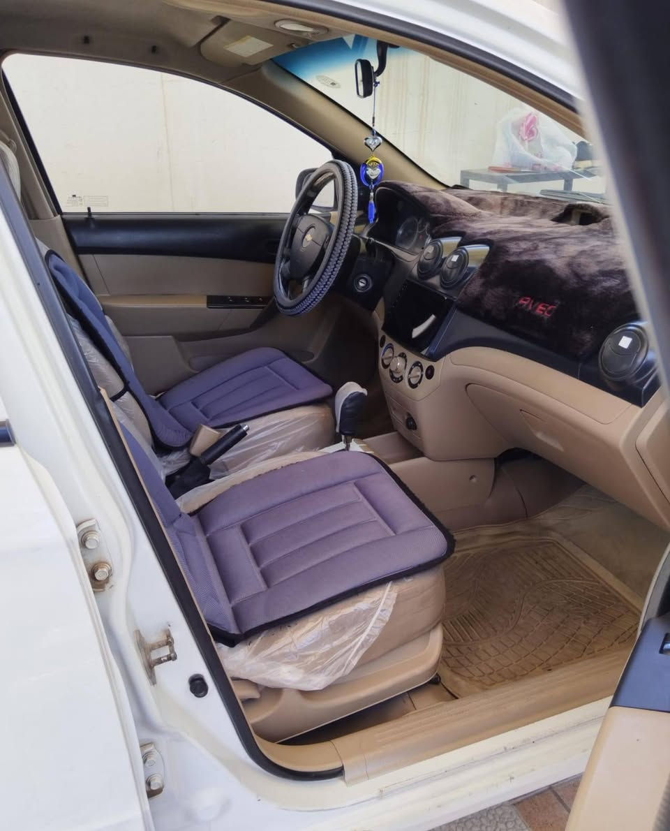 سلام عليكم سيارة شيفروليت أفيو موديل ٢٠٠٧ رقم اربيل كير اوتوماتيك وكهربائيات كلها شغالة وايباد والسيارة نظيفة، بي صبغ بونيد وجاملخ بدون دواخل والباقي كله بشرط السعر ٦٥  مكان السيارة اربيل او الموصل  وهذا الرقم للتواصل ***********
