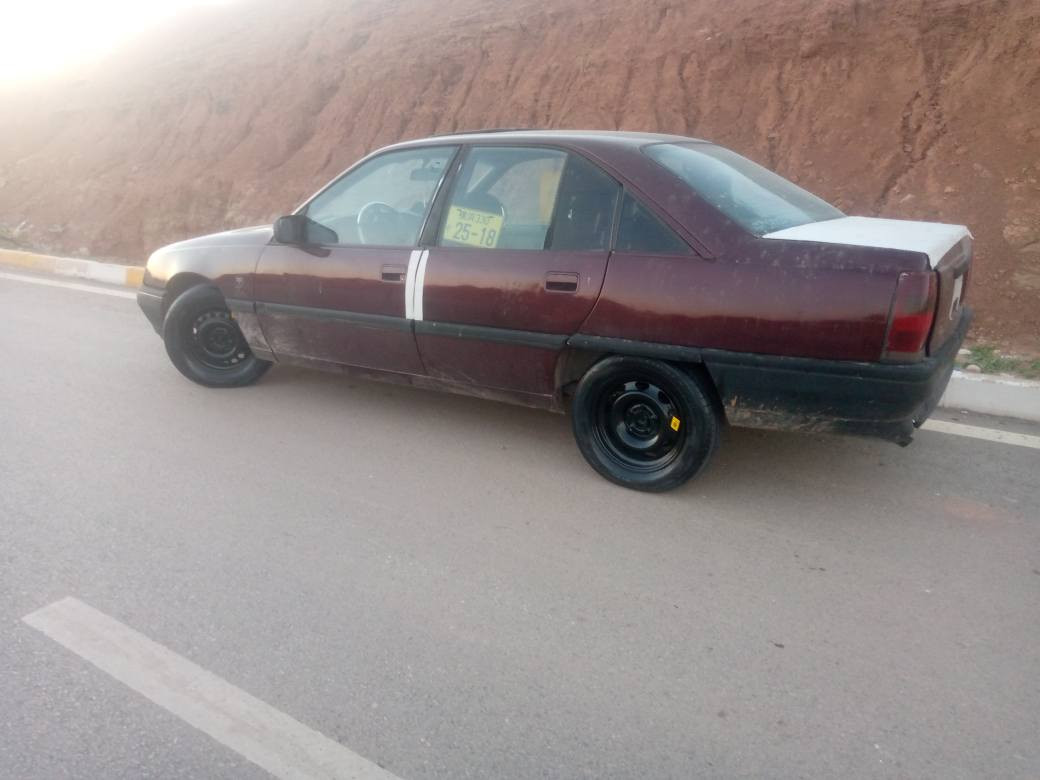 سلاوي خواتان لي بيت 
ئوميگا مكينه 20ي گير توماتيك ئارم پلاستيك سليماني سياره كي زور تونده عام كوره كراوه بو جواني بيش و پشتي كبسه سياره كه نوقساني تيا نيه شوين كويه /*********** كويسينجاك, أربيل
