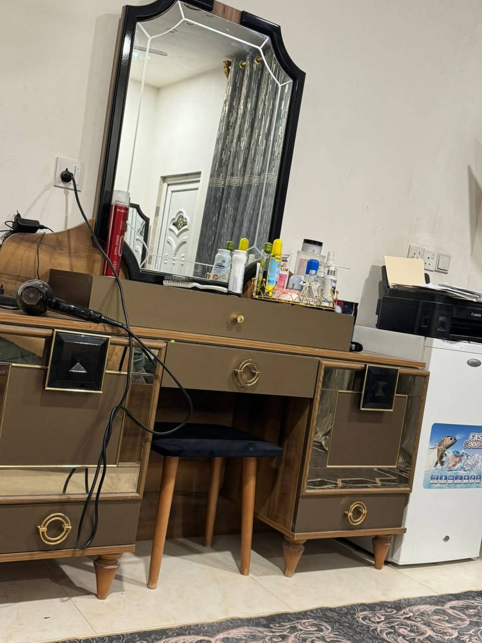 غرفة نوم نضيفه للبيع


**إذا كنت صاحب هذا الإعلان وتريد حذفه لأي سبب، رجاءا أرسل رسالة إلى الدعم الفني**