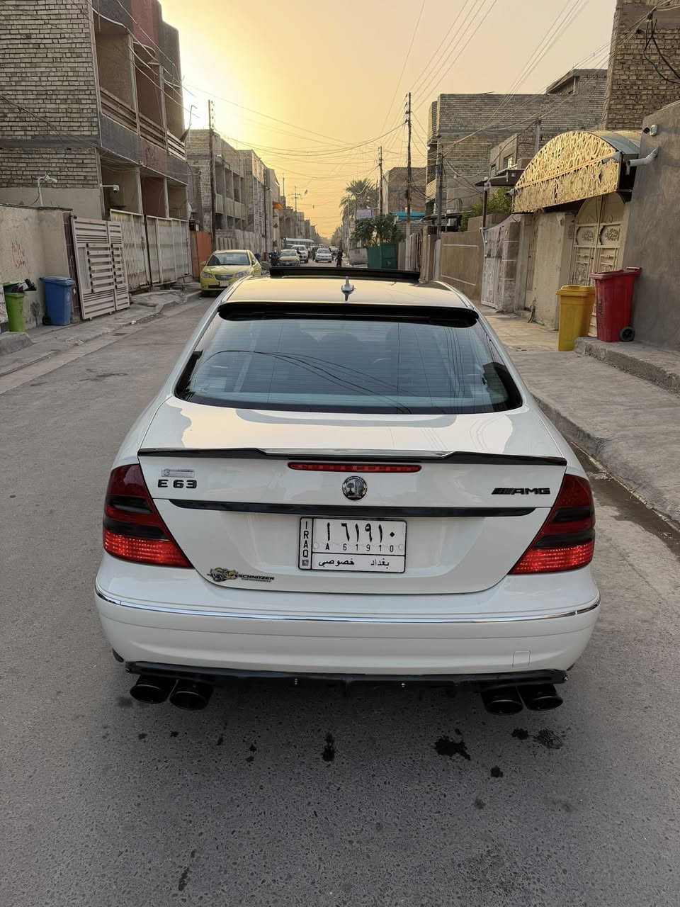 مرسيدس w211 350 AMG 2008 كت E63
تو ويل سيارة بدون كاملة مكملة فول مواصفات ماشية 130 ميل

صبغ بيها بابين وجاملغين اليسره 

مواصفاتها هواي ماتنذكر 

كزوز ريمونت رياضي وصامت 

منظومة تبريد جديده 

تايرات جديده

كلشي بلسيارة نظيف ومتعوب علية 

مكاني بغداد الشعب 

السعر 168

***********
