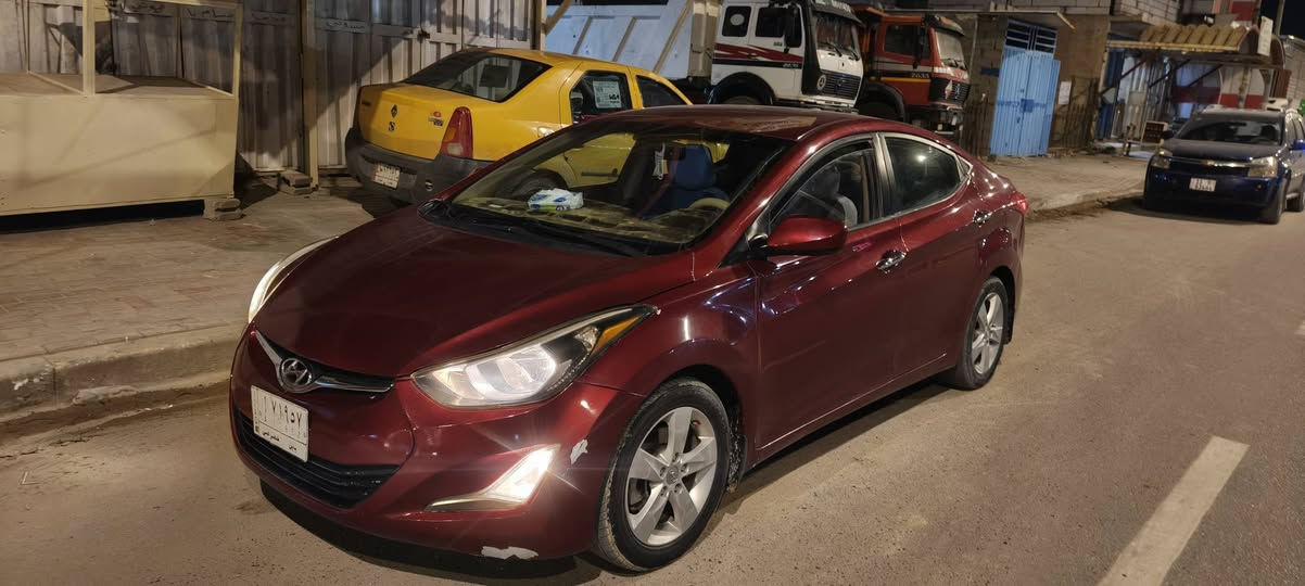 سلام عليكم النتره موديل 12 وراد امريكي محرك 2000 دوش كير ومحرك وتبريد وتدفئة كفالة  بيها صبغ 3قطع وصور الحادث منزلهن وصور الصبغ والسونار منزلهن 
رقم بابل مشروع وطني تحويل مباشر صاحبه جيراني وصديقي يريد تحويل مكاني كربلاء الحر
السعر 98 شويه مجال بيها السيارة جاهزة حدادية دوشمة جديدة كامره وشاشة كله جديد
***********
