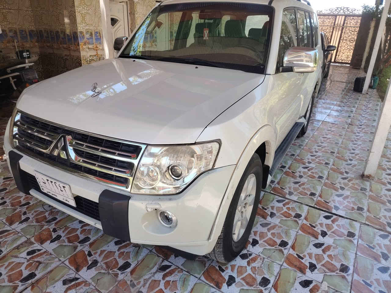 باجيرو حبتور2010
فول مواصفات 
عداد المسافه 140الف 
سويج 
6 سلندر 3500
كشنات جلد 
كشنات كهربائية 
تحكم ستيرن 
حساس أمامي خلفي 
فتحه سقف 
شاشه كامره 
فور ويل 
تبريد 3 قطع 
دمام خلفي 
ويل كب 
ثلاجة 
دشبول صاج 
لايت زنون 
تخم تأير 
جاهزة 
بيها صبغ بين باتين من جهه سائق
رقم بغداد دولي باسمي تحويل مباشرة سنويه هزه جديد 
السعر 138  ورقه وبيها مجال بسيط 
إي استفسار  
*********** 
مكان بابل قرب سيطرة الاثار
