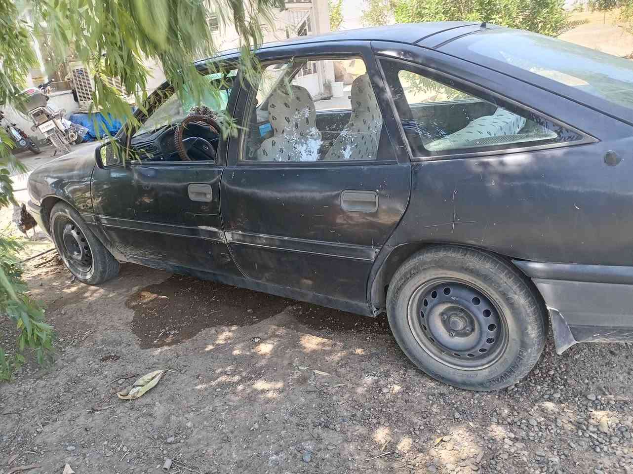 السلام عليكم للبيع فكتره موديل91 ماسحه سنويه مجدده 29 محرك كير بشرط كهربائيات كله شغاله السعر 25 وبيه مجال الشراي مكان سامراء الجالسيه الاستفسار على هذا الرقم *********** عليه غرامه 100الف تنزل من سعره شرط التحويل
