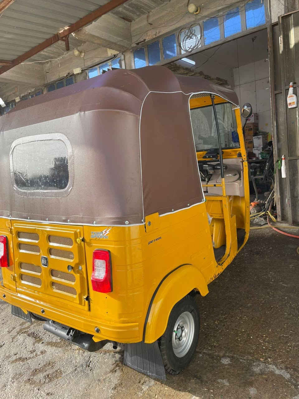 السلام عليكم للبيع موديل ٢٠ كفالة الدراجه مكان بغداد الحسينية مال راجديه تفاصيل أكثر تصل ***********
