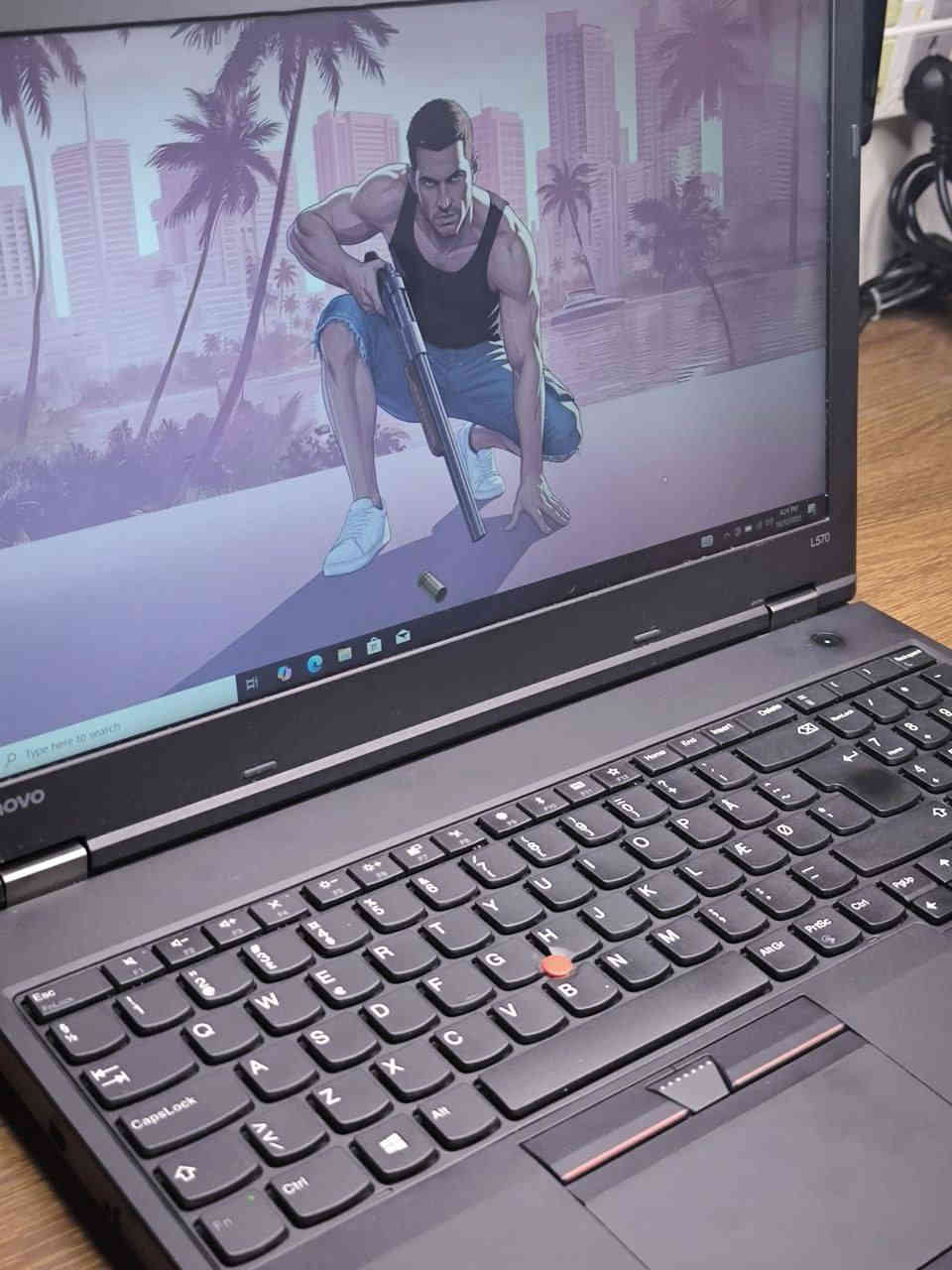 Lenovo ThinkPad L570- cori5 الجيل السابع
مستعمل بنظافة عالية جدا ( داخل كارتون) 

معالج كوراي فايف الجيل السابع
رام 8GB DDR4 قابل للزيادة 
هارد 256GB SSD  قابل للزيادة 
شاشة بحجم كبير 15.6 انج  دقة عاليه HD
كرت شاشة انتل 4GB 
تحتوي على منفذ اقراص  

مناسبة للطلاب للدراسة والموظفين للورد والاكسل 
مناسبة للترفيه لمشاهده اليوتيوب والمسلسلات بدقة عالية 
مناسبه لمجموعه واسعه من الالعاب المناسبة للمواصفات 

ضمان فحص كامل قبل الاستلام والدفع 
ضمان  اسبوع كامل نظافة ومواصفات 

هدايا مرفقه ماوس وماوس باد وجنطه وشاحن اصلي 

توصيل متوفر ✅

السعر 230 الف فقط

واتساب  
***********
