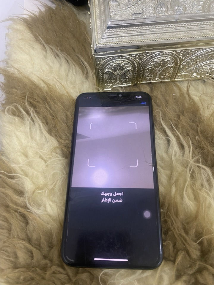 ايفون 11 برو ماكس ذاكرته 256 بطاريته 79 بلاديه مبدل شاشه اصليه 3 خيارات وفيس ايدي شغال وألضهر مكسور مثل ماوضح بلصوره بس من تلزمه عبالك ممكسور وألشاشه مفطوره ومن ألنص ماتلمس تبدلها ب60 ألف وألكامره ألأماميه بيها غواش وألخلفيه بيها اهتزاز بس تكدر تصور فديو على ال4K وألباقي كله شغال ويا باكيته والجهاز ماستر وويا كفر مال الطباعه بس الغلاف مالته يريد ينشلع قيم وخذ مكاني بغداد الأعظميه


**إذا كنت صاحب هذا الإعلان وتريد حذفه لأي سبب، رجاءا أرسل رسالة إلى الدعم الفني**