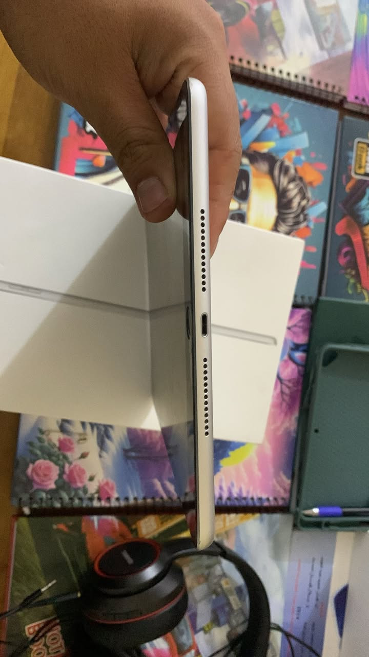 ايباد 9 ذاكرة 64 نضافة 90% ملحقات كاملة سعر 250 مع سماعة كيمينك هدية الجهاز ولا غلطة بلادي


**إذا كنت صاحب هذا الإعلان وتريد حذفه لأي سبب، رجاءا أرسل رسالة إلى الدعم الفني**