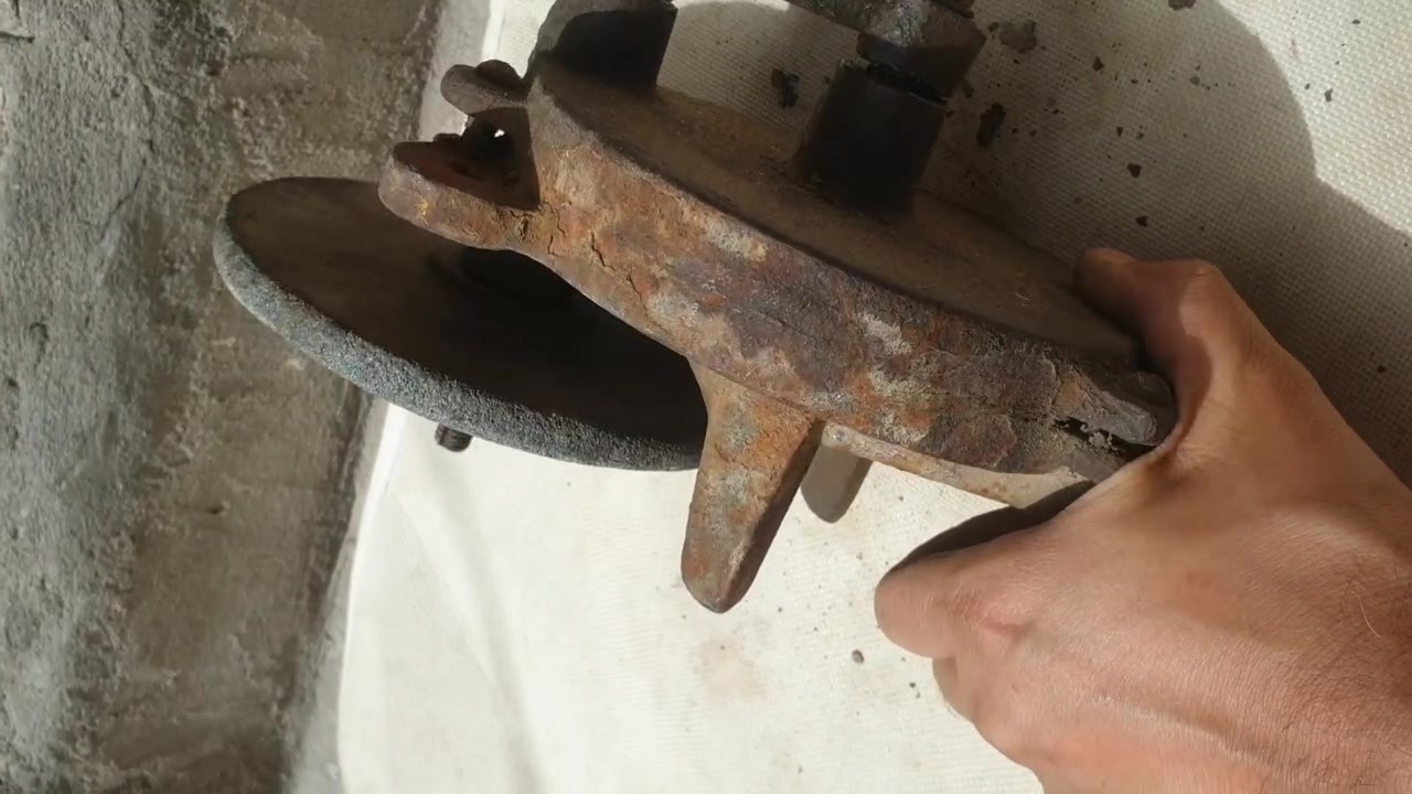 كوسرة منظدية بحالة شغالة ونظيفة

