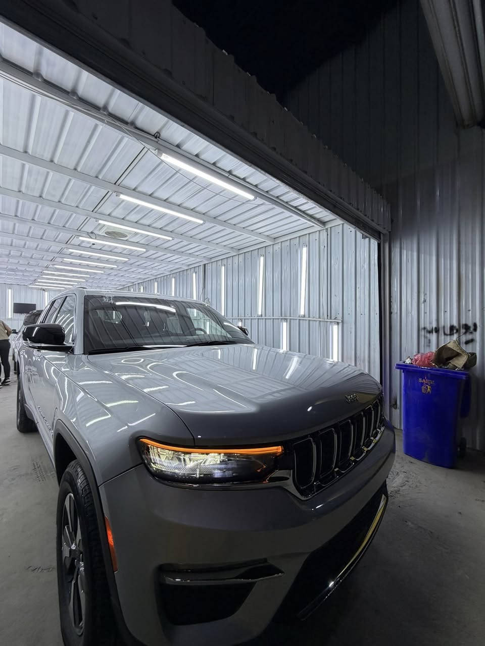 ياالله

السلام عليكم جيب كراند شيروكي 4XE 2024 وارد امريكي

Jeep Grand Cherokee 4Xe 2024 2.0L

         حجم المكينه : 2000  تيربو + هايبرد + بلك ان 

المسافة المقطوعة :27 الف ميل  

الضرر: جاملغ وربع بنيد صبغ

          حالة الايرباك : ستيرن ودشبول

#مواصفاتها

1.شاشه 

2.بصمه

3. تشغيل عن بعد

4.دمام خلفي

5.كشنات جلد

6.كشنات  ميموري

7.كشنات كهرباء

8.صندوك كهرباء

9.حساسات خلفيه

10. قطع تبريد 

11.اشاير بالمري

12.رادار امامي

13.رادارات 360

14.خمس وضعيات قياده

15. بنوراما فتحتين

16. كير ماوس

17. نظام منحدرات

18. هيترات بالكشنات 

19.ويل كب كروم

20.لايتات لد

21.بكلايت لد

22.كشافات

23.بصمة ابواب

جكات هايدورليك

بدون دواخل 

(بدوون شواصي

فول مواصفات 1/1 جاهزه مرقم بغداد تحويل ثاني يوم

للتواصل: ***********

صور الحادث ناشره بل صور
الصبغ ربع البنيد وجاملغ وبارد بسيط بل باب
