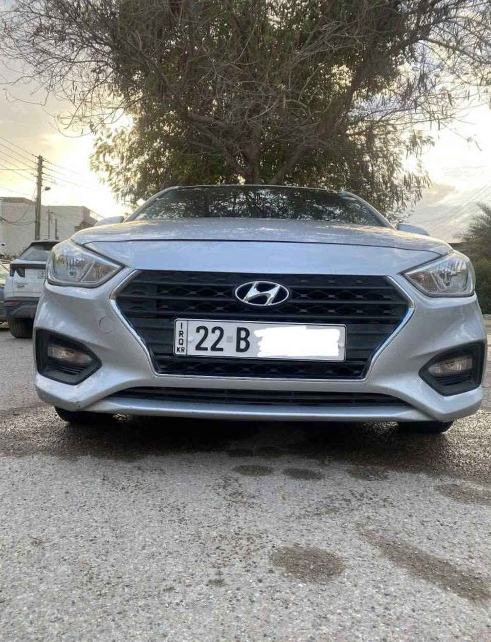 اكسنت 2019 خليجي 
رقم اربيل بأسمي هزه جديده رقم انكليزي
شاشة اندرويد 
تحكم ستيرن جهتين 
قطعتين تبريد 
تخم تاير جديد 
باتري جديد 
صدر بلاد مال الشركة 
مكينه 1600 دوش ع وضع الشركة
كير at شركة 
بيها صبغ جاملغ امامي ايسر بدون دواخل 
السعر 88
مكاني بغداد حي الجهاد
رقم *********** متوفر واتساب فقط
