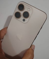 آيفون ١٦ برو ماكس • بطاريه ١٠٠ • مشحون ٨٠مرة