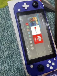 نيتيندو لايت اون لاين سعره 250 جديد مستخدم فقط ثلاث ايام.   0771173791...