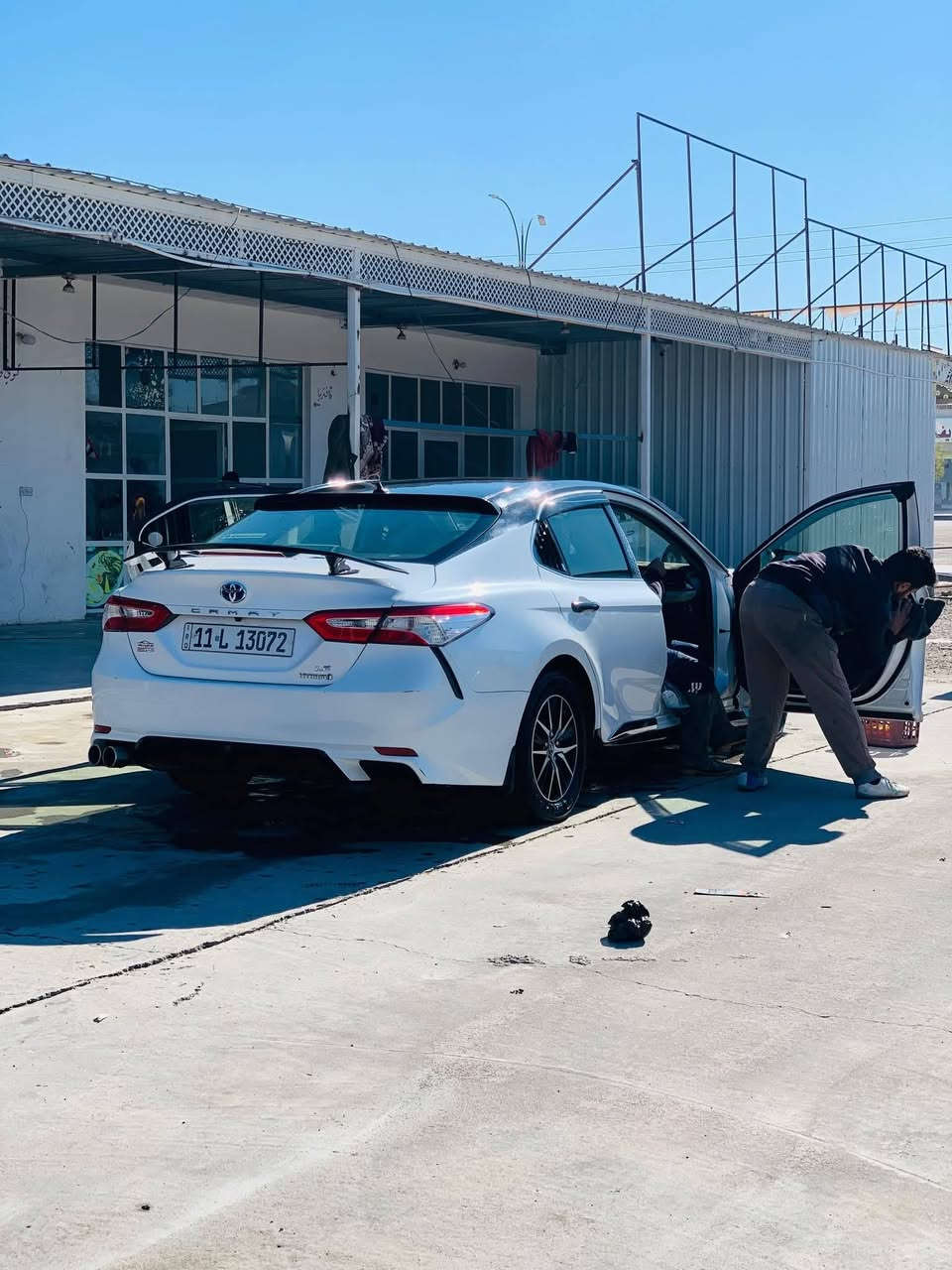 كامري تكسي دبي هايبرد صبغ عام بدون دواخل موديل 2019 معلايه 2023 مكفولة تحويل من راعيها بيع او مراوس حسب القناعه والسعر عل خاص *********** واتساب راسلني باي وقت
