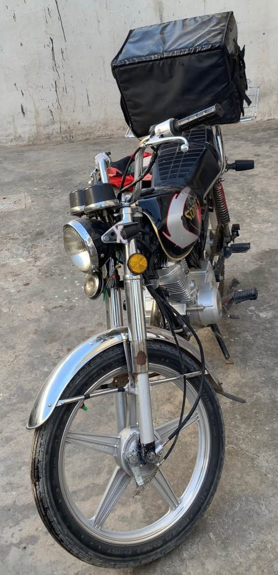 دراجه ناما موديل ٢٠٢٣ محرك مامفتوح اوراقه ضايعه مكفوله من السرقه تايرات ويلكب كهربائيات كله شغاله السعر ٤٥٠
التواصل *********** بغداد, العراق
