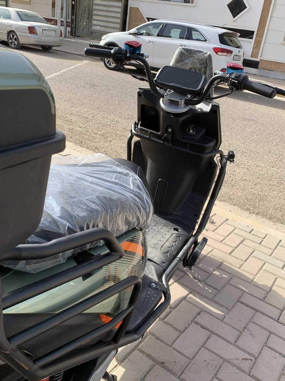 السلام عليكم ماطور شحن للبيع نوع ماسه أربع سرع سرعته 99 ماطور جديد مستعمل شهر فقط شخط مابي 6 بطاريات كبار وين متريد افحص موديل 26 بعده ماطور جديد نضام بك رجوع إلى خلف دبل إشاره زنون عالي ناصي وياه سويج بصمه كارت سعر650بي مجال عنوان رمادي تأميم اتصال***********
