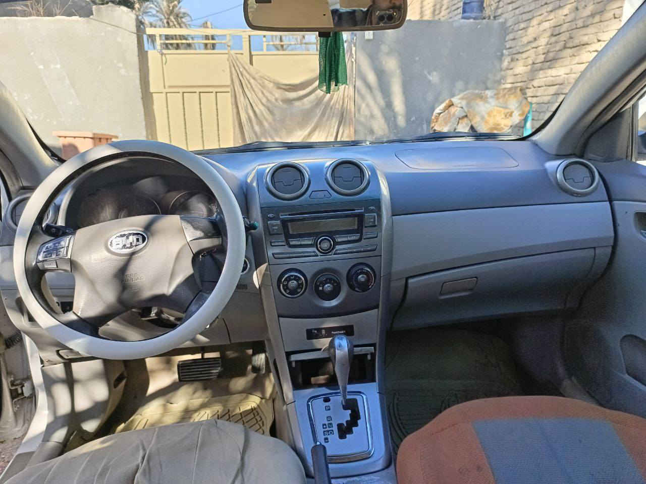 السلام عليكم
بي واي دي للبيع رقم بابل دولي موديل 2012السياره بيه رشات صبغ بدون ضربه  السياره تشغيل بصمه فتحه اشاير بل مري السياره حلوه مكينه بيه خيط بخار قليل والكير جديد قبل شهر شاده حاويه مكينه وكير ابلاديه السياره حلوه السياره بس مكينته بيه خيط بخار وعايزه حداديه 
سعرها 52ورقه وبيه مجال مكانه ديوانيه قضاء الشاميه للاستفسار *********** غير متواجد على فيس
