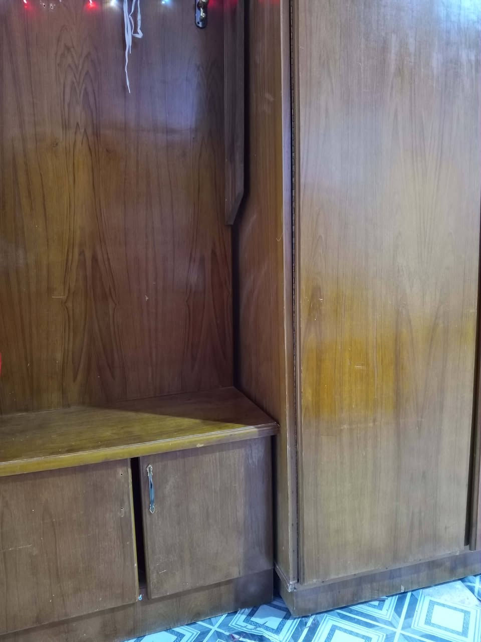 السلام عليكم عندي غرفه نقص كنتور لل بيع 250 وبيه مجال خاص


**إذا كنت صاحب هذا الإعلان وتريد حذفه لأي سبب، رجاءا أرسل رسالة إلى الدعم الفني**