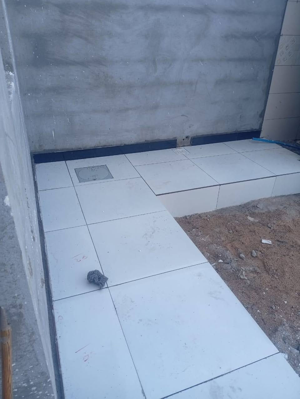 يتوفر 3 منازل مساحه كل منزل 140 طابو صرف زراعي العنوان الريان نزله النجار  مكاتبه ونسخه من الطابو وكاله محكمه للاستفسار***********
السعر65مليون قابل للتفاوض بغداد, العراق
