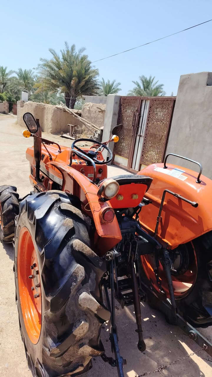 سلام عليكم ورحمة الله وبركاته يوجد للبيع مكينه كابوته مديل ٨٦ مع رفاسه طباره مو مناحل ستيرن باور بلادي مكينه كله على وضع الشركه محرك كير إكسل مكفوله هودروليك كله على وضع الشركه مامفتوح بيه برقي ماشتغله بل عراق بعده صفر مكينه مال جناي
الاستفسار على هاذه رقم *********** المكان ديالى الخالص صاحب لافي المعموري شراي خابر وتدلل
