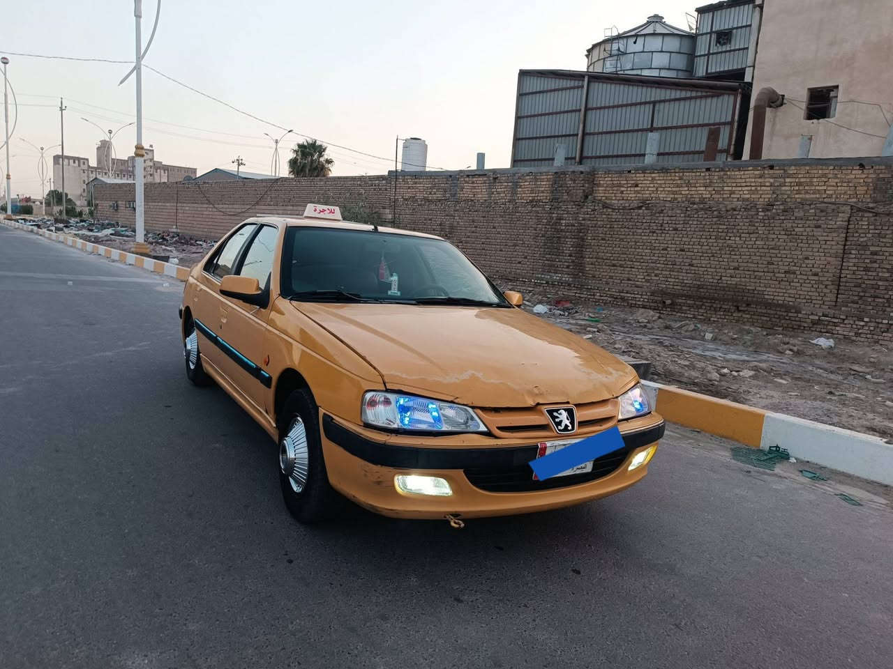 السلام عليكم بيجو بارص موديل 2015/رقم ذي قار وراعيه هم بل ناصرية شرط التحويل سنويه جديده 2027/خط وبحث هئية وغرامات مصفره مكينه وكير وحداديه تخم تاير باتري كهربائيات مشط وباور جديد غرفه جديده مكان السياره الناصريه مركز السعر 25/وبيه مجال قليل//علمآ السياره بيه ضربه بل خوض مال الجنطه ومعمره تعمير حلووو//وتعال وكلب وشوف بعينك///***********/أقره المنشور وحياك الله
