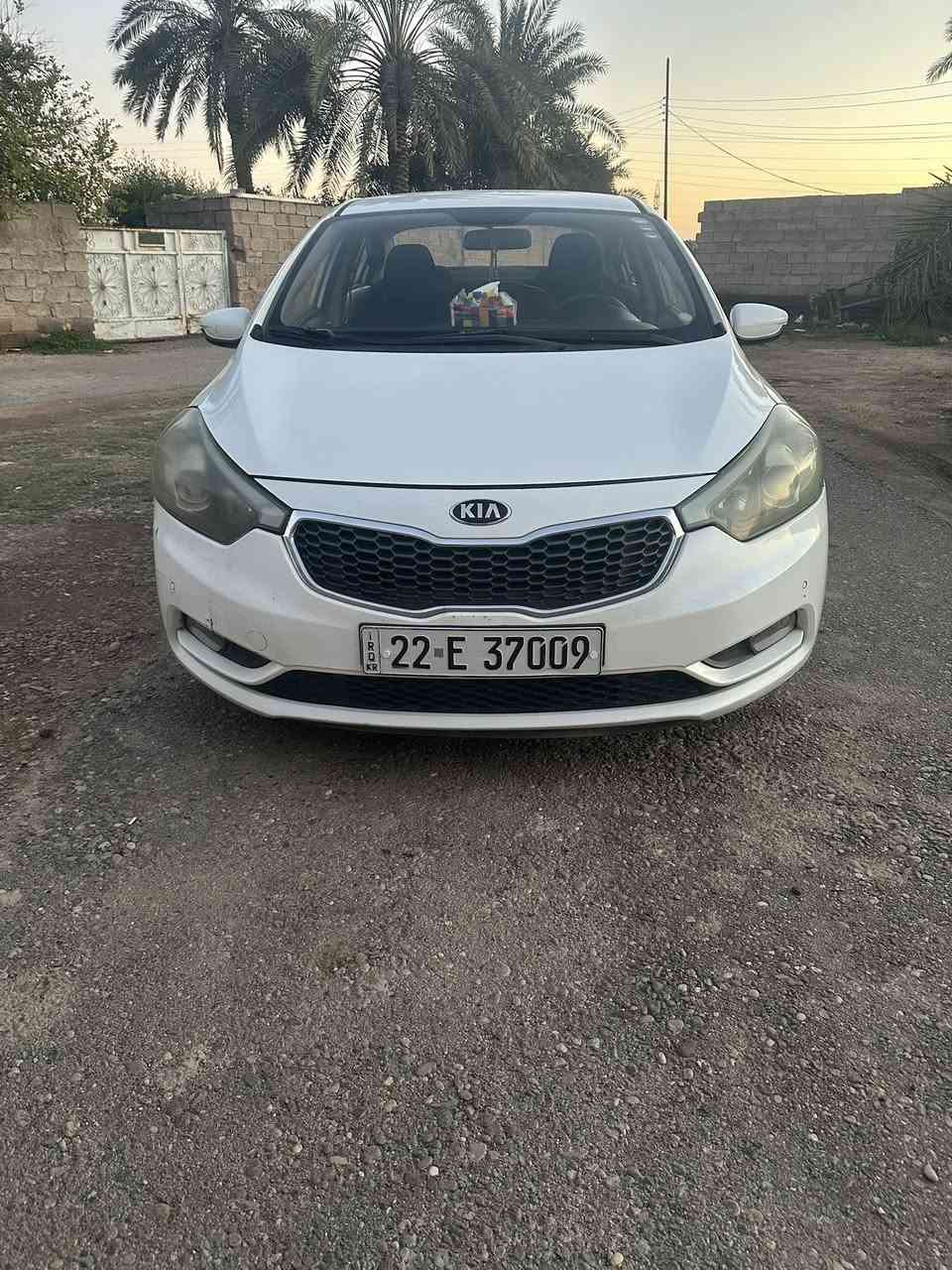 سيراتو موديل ١٤ كير مكينه تبريد خير من الله مكينه ١٦٠٠ دوش بيهه فقط قطعتيه رش بدونداخل السياره باسمي سنويه جديده بيهه حالوبات السياره مكاني بغداد التاجي 
السعر ١٠٥ بيهه مجال حك جيتك 
***********
***********
