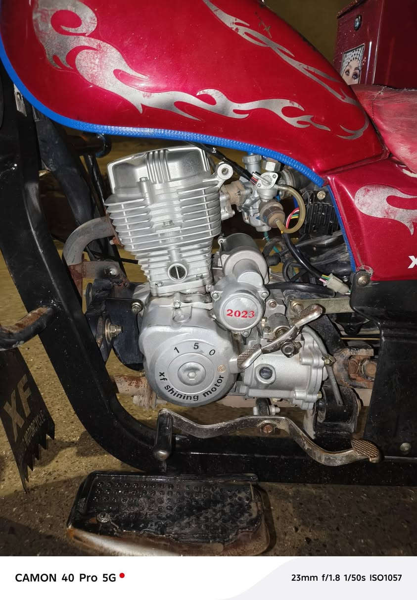 السلام عليكم ستوته للبيع حمره موديل23
شاصي شرط
فول مواصفات 
مكان موصل ايمن قرب سوق المعاش
رقم الهاتف زين)(‏‪***********‬‏///
رقم الهاتف كورك‏‪***********‬‏، //
السعر مليون/900
