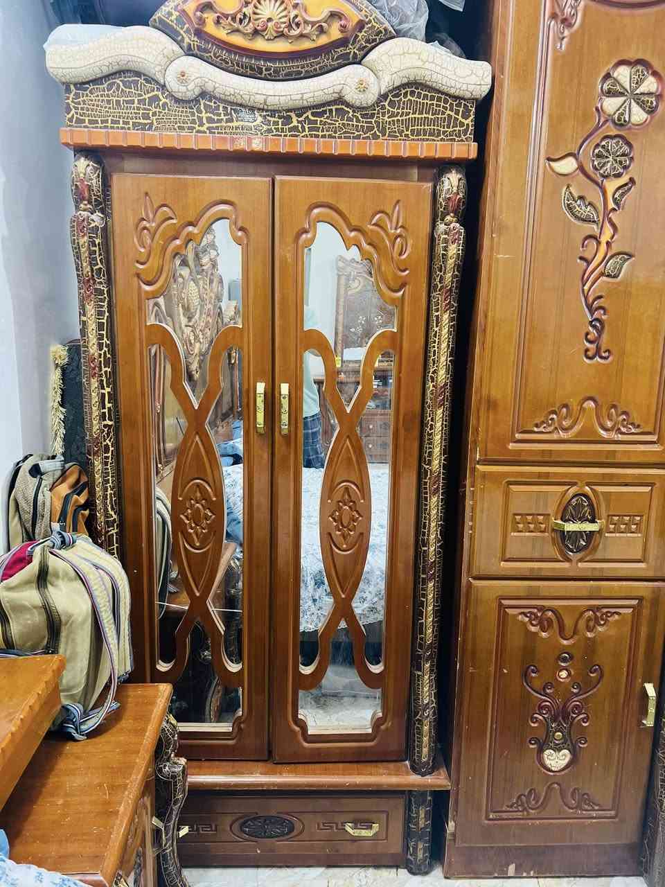 غرفة للبيع نضيفة كلش  تتكون من7 قطع صاج تسكام السعر950 وبيها مجال ناصرية مركز.              الرقم ‭0782 783 8851‬
