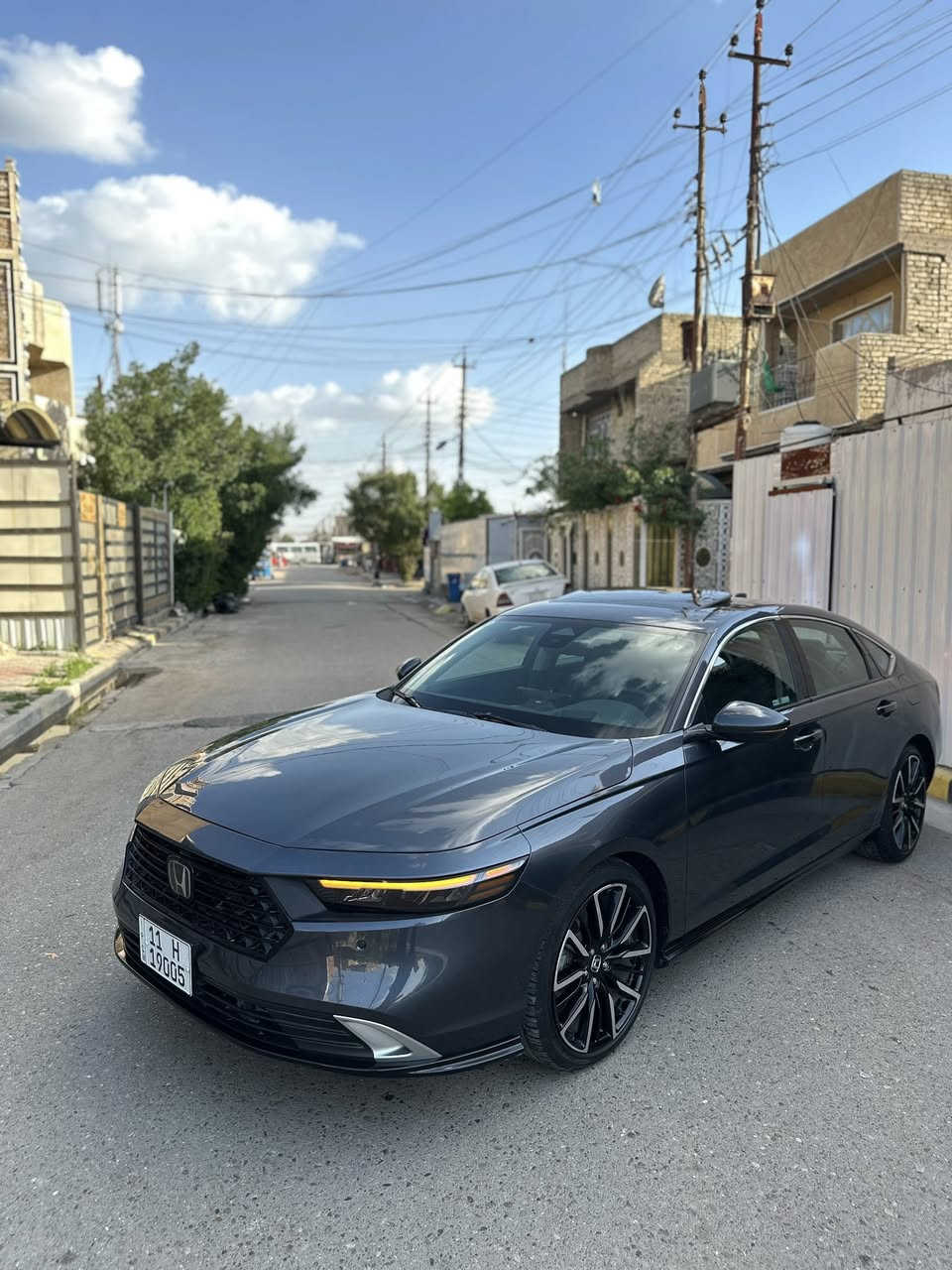 هوندا اكورد 2024 هايبرد وارد امريكي فئة التورنك اعلى مواصفات بالهوندا رقم بغداد بأسمي حادثها خلفي قطعتين قبق جنطه ونص الجاملغ الخلفي فقط بدون دواخل بدون ايرباك ماشيه 13 ميل فول مواصفات تبريد قطعتين داتا شو مقاعد تدفئه تبريد كراسي كهرباء تشغيل عن بعد بصمه تشغيل بصمة أبواب رادارات 360 درجه حساس تصادم خلفي امامي المرايه الداخليه عاكسه للضوء مقاعد جلد فتحة سقف لد نهاري والخ...... عارضها 219 وبيها مجال قليل حك الجيه مكاني بغداد  ***********
