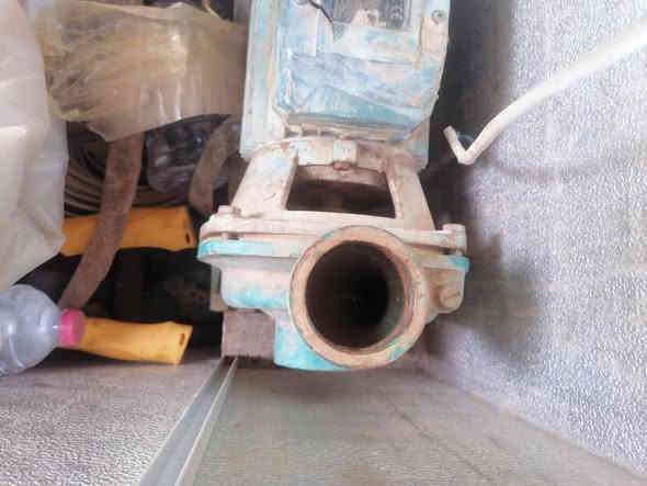 السلام عليكم ورحمة الله وبركاته موطور ماء ابو ٢ونص او ٣ شرط الشغل مع صونده ام ٢ انج للبيع السعر المطلوبه ١٧٥ الف الاتصال على الرقم ***********
