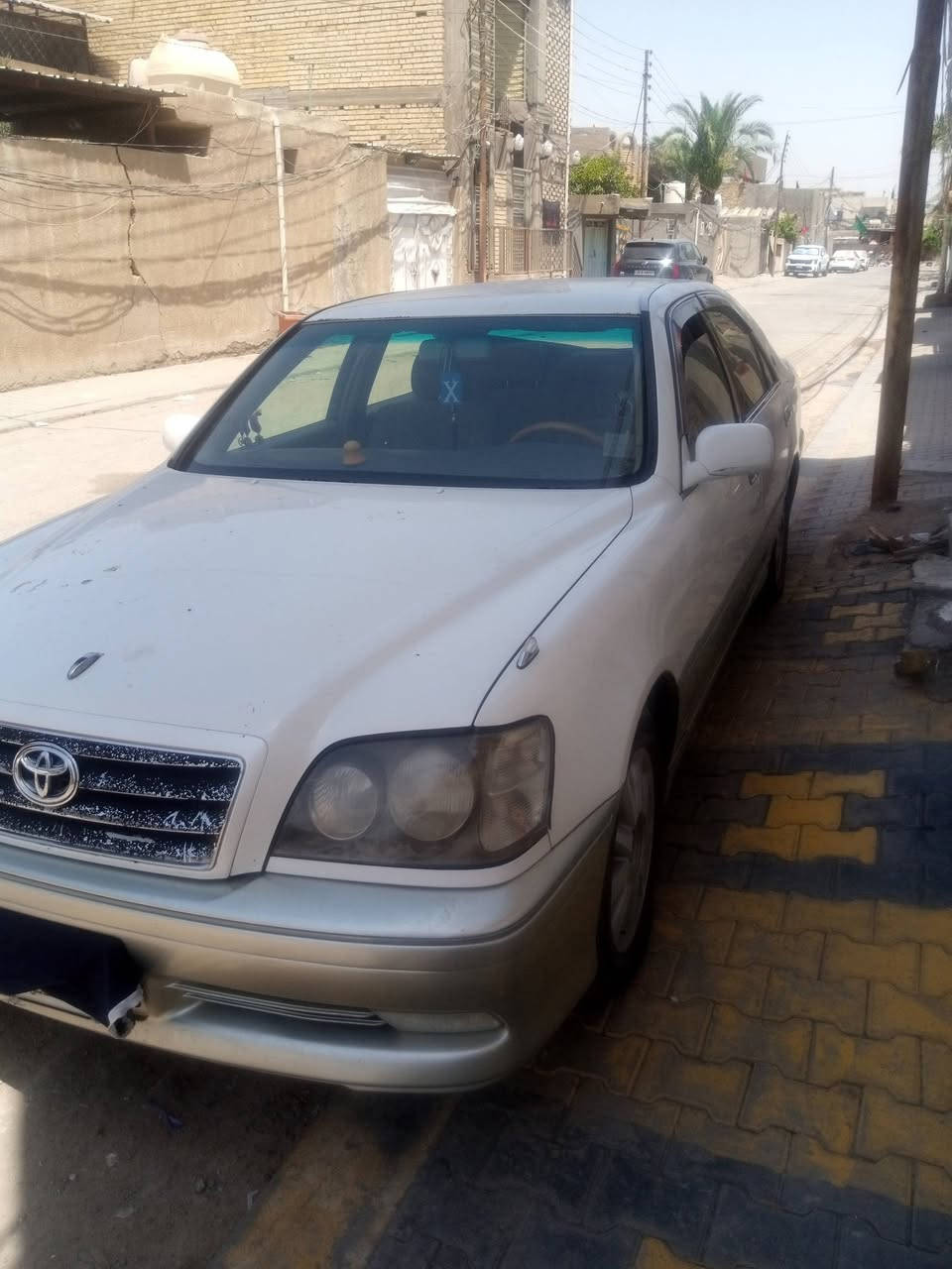 للبيع كراون مديل2002رقم كركروك تسجيل قديم سنويه اوملصق السياره بيها منضومت جكساره موجده بلنجف موبايل***********السياره بيها قماره السعر75اوبيها مجال

