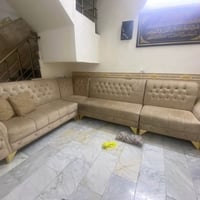 كنب • بحاجة غسيل • ثقيل