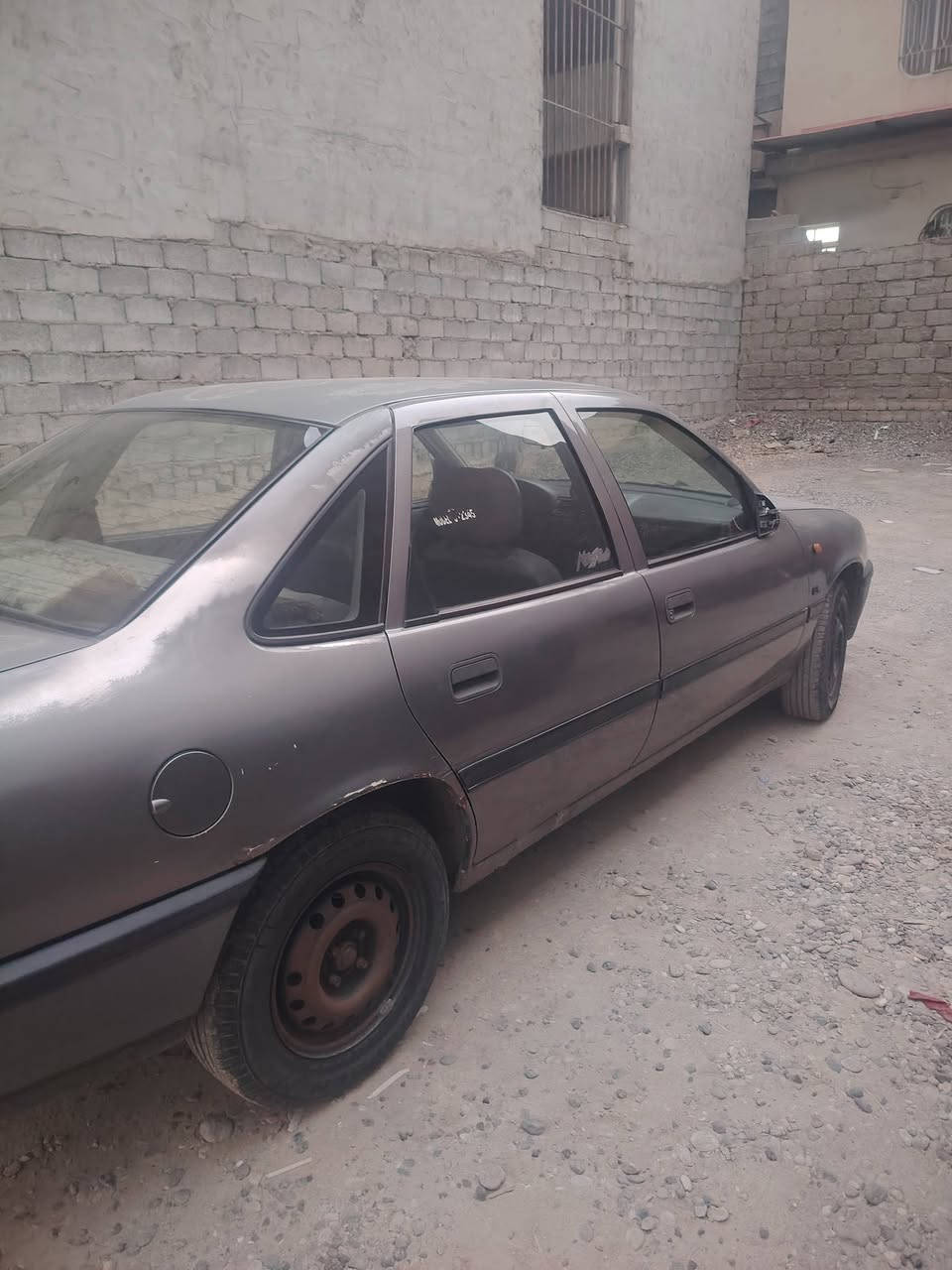 اوبل فكتره حجم 20 لاصرف ولانفخ
بيها طخة بل الباب رقم اخضر مشي معاملة مال رقم

السعر ٣٨
***********
