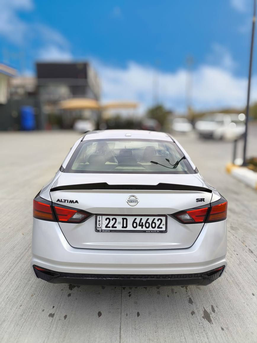 2019 نیسان ئالتیما  مواسەفات S بەس کرایتە  SR 
گێر و مەکینە و تەبرید هەمووی بێکێشەیە بەشەرتە 
تەحویل و غەرامە بەشەرت 107 هەزار کم رۆیشتیە ئێرباگ سیستەمە  4 پارچەی بۆیاغە بۆنید و دەرگای سایەق و دوای سایەق لەگەڵ چاملغی دوای سایەق  پێش و پشتی کەپسە نرخ  125 و مەعامەلە 
 وەتسئاپ و ڤایبەریش هەیە ***********
*********** أربيل, العراق
