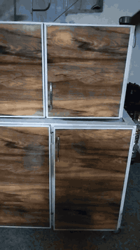 السلام عليكم كاونتر 3قطع الارضي والملحق مترين والسنگ كرانيت متر ونص السعر210مكاني الزنجلي للاستفسار ***********/***********
