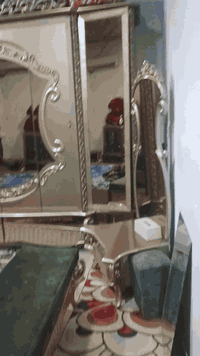 غرفه تركيه جديده مستعمله قليل اخذتها ب مليون وميتين بس مطلوب اريد ابيعها الله شاهد سعرها 700 وبيها مجال البصره الزبير ***********
