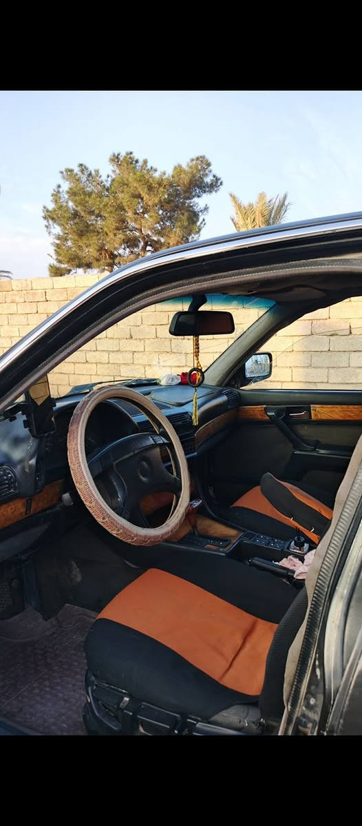 السلام عليكم بي ام 735 موديل 93 رقم اخضر السعر 25 وبيها مجال العنوان الموصل  ناحيت ربيعه ــــــ رقم


**إذا كنت صاحب هذا الإعلان وتريد حذفه لأي سبب، رجاءا أرسل رسالة إلى الدعم الفني**