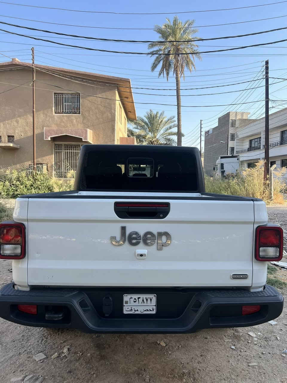 جيب كلاديتور Rubicon-Overland موديل 2023
داخل بغداد – وارد أمريكي
•كشنات جلد 
•بصمة وتشغيل عن بعد
    * السيارة نظيفة جداً وماشية 7000 كيلو 
نظام مانع الانزلاق (Traction Control)
 • نظام الثبات الإلكتروني (Stability Control)
 • كاميرا خلفية واضحة
 • تنبيه فقدان السيطرة بالطرق الزلقة
 • أنظمة أمان ذكية تحافظ على ثبات السيارة بالسرعات والمنعطفات

نظام Hill Start Assist يساعدك تطلع الطلوع بدون ما ترجع السيارة
 • نظام Hill Descent Control ينزلك المنحدرات بثبات بدون ضغط ع الفرامل
 • دفع رباعي 4×4 يتحكم بالعزم حسب الطري والسيارة بعد بيهة هواي مواصفات متحتاج شرح
•السيارة ضربتهة بالبچم ومتصلحة بالكامل
رقم صاحب السيارة : ***********
