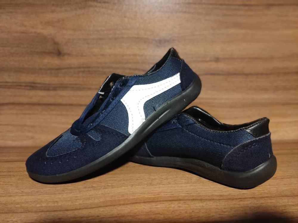 حذاء عمل  تايكر  علبة ايـ ـراني
كارتون 12 قطعة لون واحد. 
سعر الدرزن الرجالي 25 الف. 
سعر الدرزن الشبابي 23 الف. 
سعر الدرزن الولادي 22 الف. 
🚛يوجد توصيل لجميع المحافظات.
https://t.me/thayi99R


**إذا كنت صاحب هذا الإعلان وتريد حذفه لأي سبب، رجاءا أرسل رسالة إلى الدعم الفني**