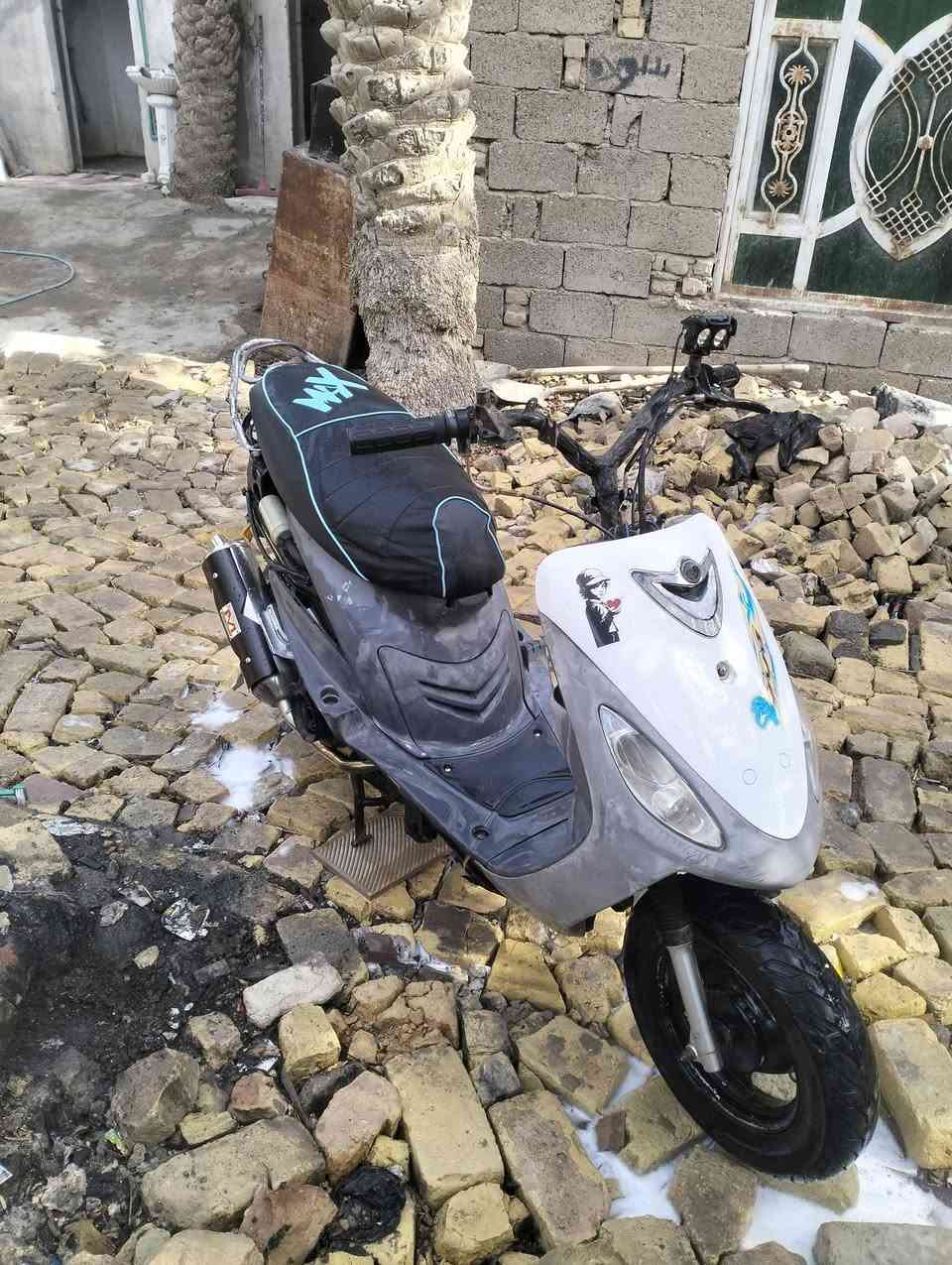 سلام عليكم ماكس منغولي البيع دراجه نضيفه غراضه كامله مكينه ما مفتوحه نكره سلف السعر 650(***********
