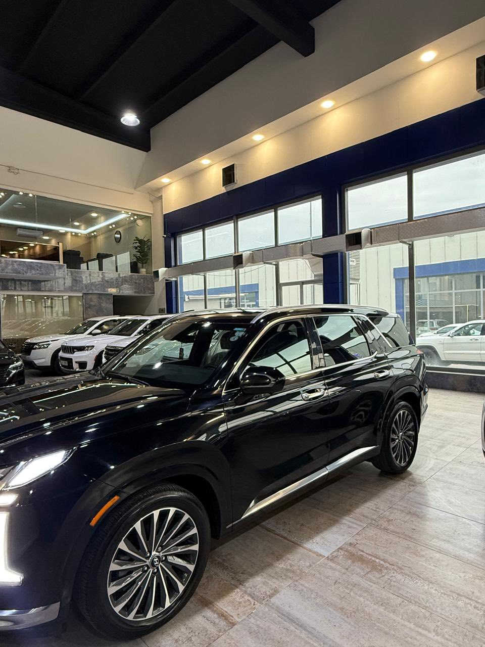 بلسايد 2024 كلكراف فووول فوووول مواصفات 
السياره ماشيه ١١ الف ميل 
بصمه 
بانوراما
تشغيل عن بعد 
داتا شو 
كشن حار بارد
كشن خزن 
كشن جلد 
مسير ذاتي بالريمونت
سقف كنتارا 
٥ كامرات 
رادارات 
كامرات اشاره 
محرك ٦ سلندر ٣.٨ 
وباقي المواصفات معروفه …. موقع السيارة دهوك 
الضرر …  باب صندوك مبدل نفس اللون بدون صبغ بدون تعديل 
للتواصل على الرقم 
***********
