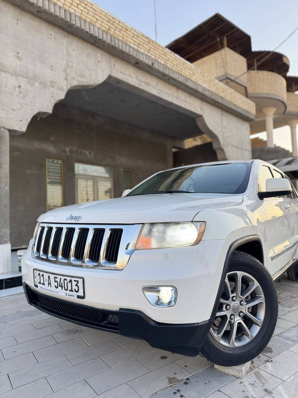 اللهم صلي على محمد وال محمد
السلام عليكم بيع فقط بدون مراوس
جيب موديل2011 وارد امريكي ( كلين تايتل)
شرط كفااله عامه من الضربه والتبديل  والبارد علما بيها صبغ نص جمالغ خلفي وربع البيبان
حته كتلوك الشركه مالتها موجود
رقم بغداد مشروع وطني حاضر للتحويل  او وكاله وسنويه 2028
حساس خلفي  تبريد شاشه تحكمات ستيرن تشغيل عن بعد مري شفط كشافات ضباب خلفي 4 بصمات تبريد قطعتين    مواصفات السيارة واضحه بالصور دواخل اسود ملكي تخم تاير دلوب الاصلي صدر جديد امامي وخلفي محرك 3600 شرط الفحص تبريد ثلج🥶 تدفئه السيارة بدون نواقص جاهزه ومال جناي حجر صالنصه موجود السيارة ع السونار  
السيارة ماشيه 148
السعر155وبيها مجال بسيط حگ جيه 
وشرط نضافه السيارة احلى من الصوره 
لابارد ولاشخوط ولارصعات 
ومااعتقد اكو هيج سعر بهيج نضافه 
اللاستفسار الاتصال بالرقم 
***********
مكان السيارة البصرة
اخوان بيع فقط بدون مراوس
